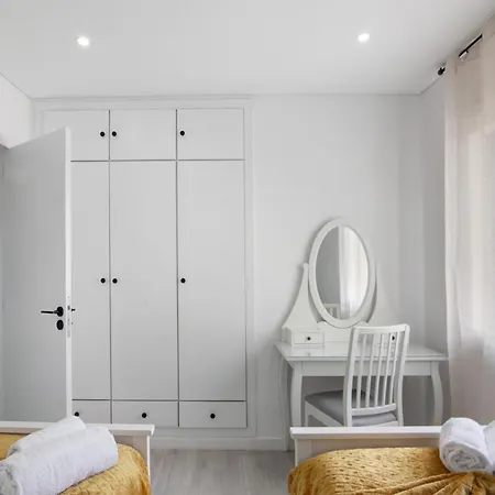 Marina View - Da Rocha *